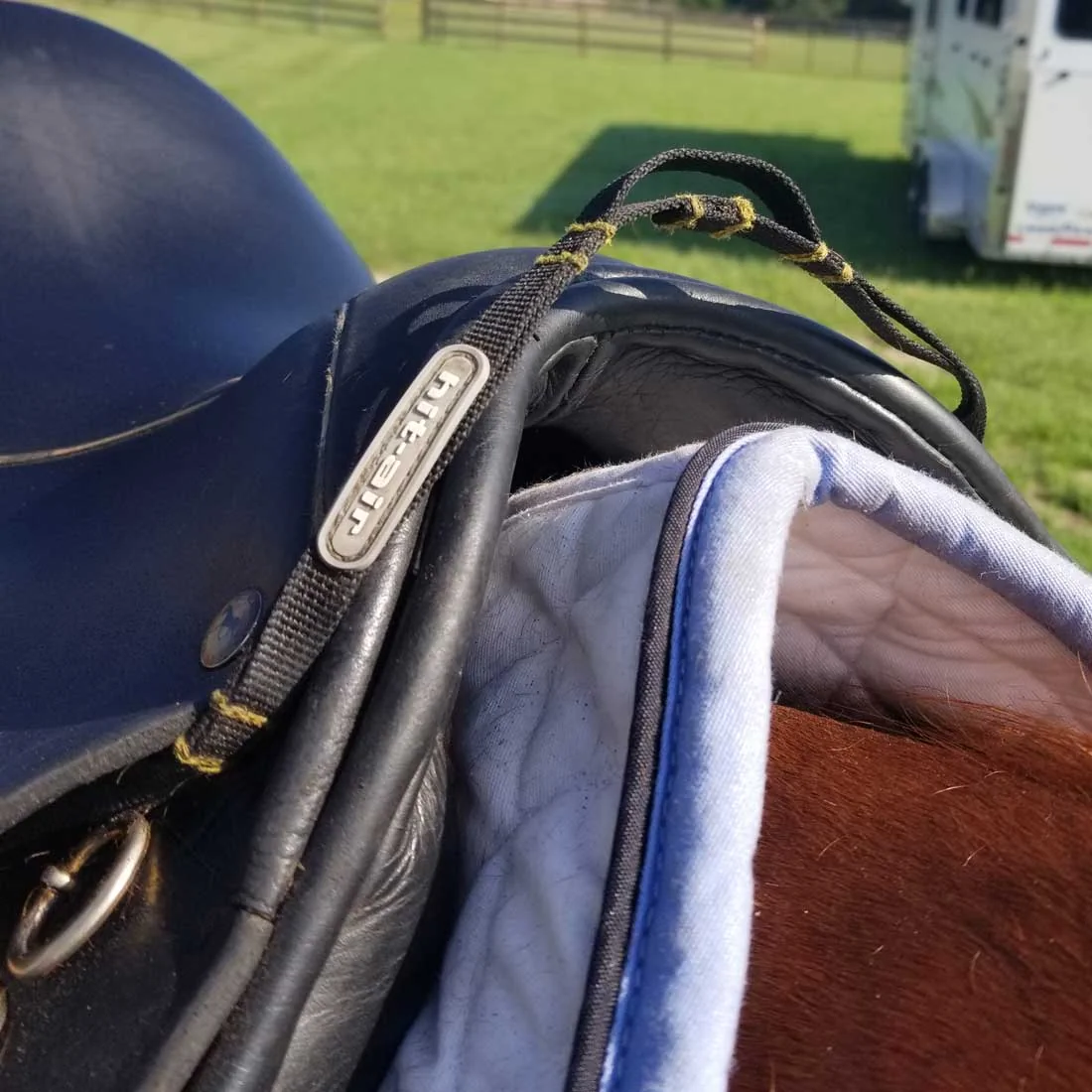 Hit Air Saddle Attachment Strap