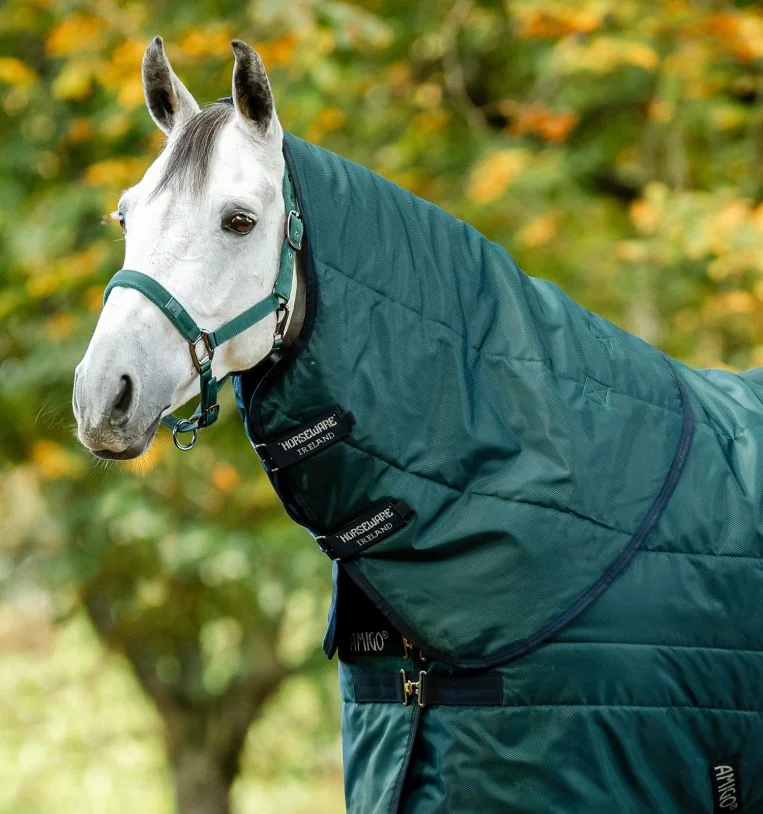Amigo Insulator Hood - Medium Weight